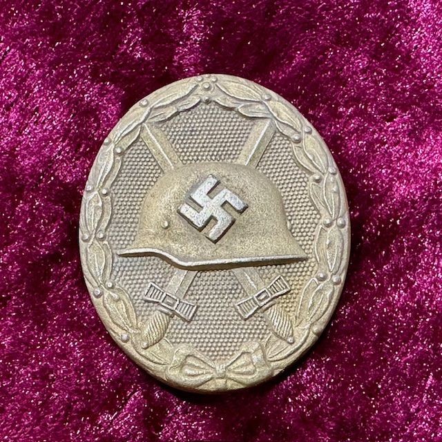 b2ap3_large_WW2-Wound-Badge-in-Gold-1 ***NOW SOLD***Early 1939 Heavy Weight WW2 German Gold Wound Badge by '65' (Klien & Quenser, Idar/ Oerstein). - Armoury Antiques | Marlborough Antiques