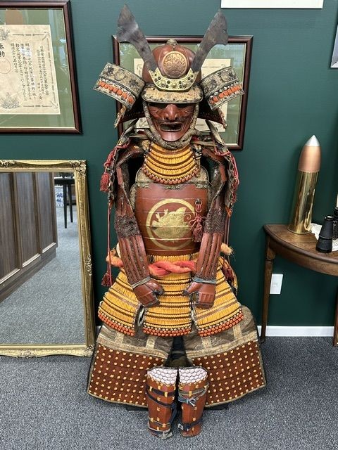 img_large_Yoroi-1 ***New In***Shōwa (昭和時代) Period (1926-1989) Yoroi (Japanese Armour) Complete with Hitsu (Armour Box). - Armoury Antiques | Marlborough Antiques